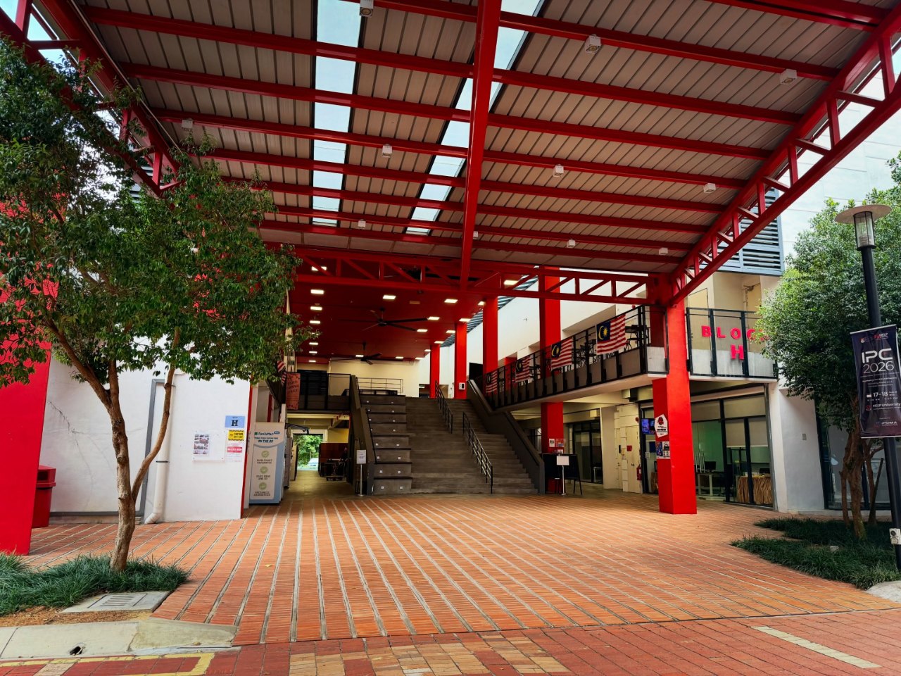 マレーシアの大学キャンパスの校舎